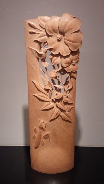 木彫スクリーン　『百花の詩』